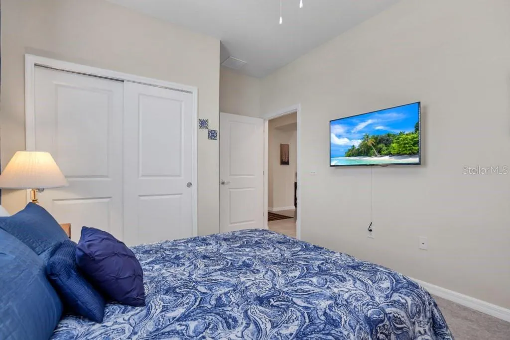 1320 LAVA TREE DR