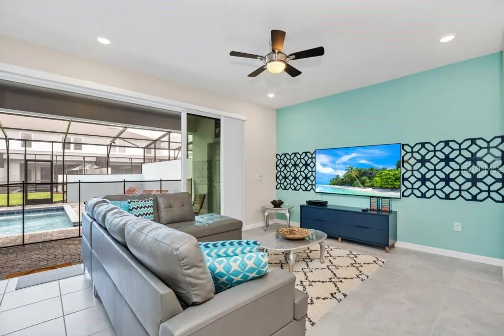 1320 LAVA TREE DR