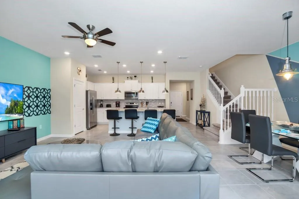 1320 LAVA TREE DR