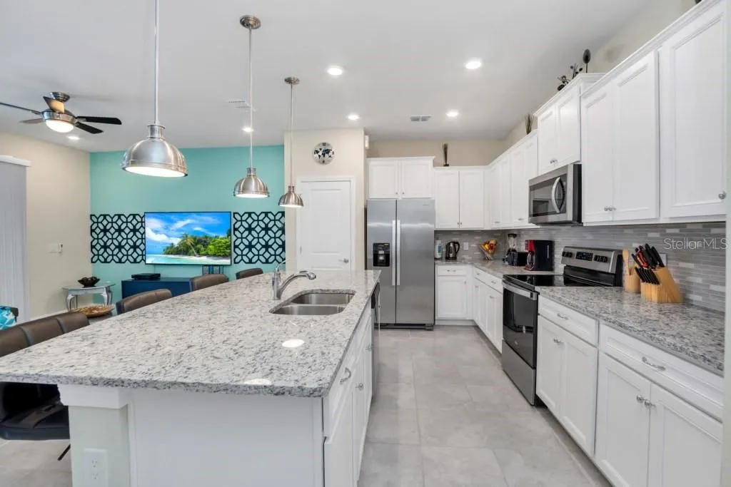 1320 LAVA TREE DR