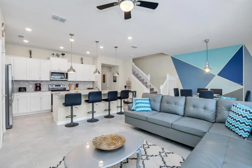 1320 LAVA TREE DR