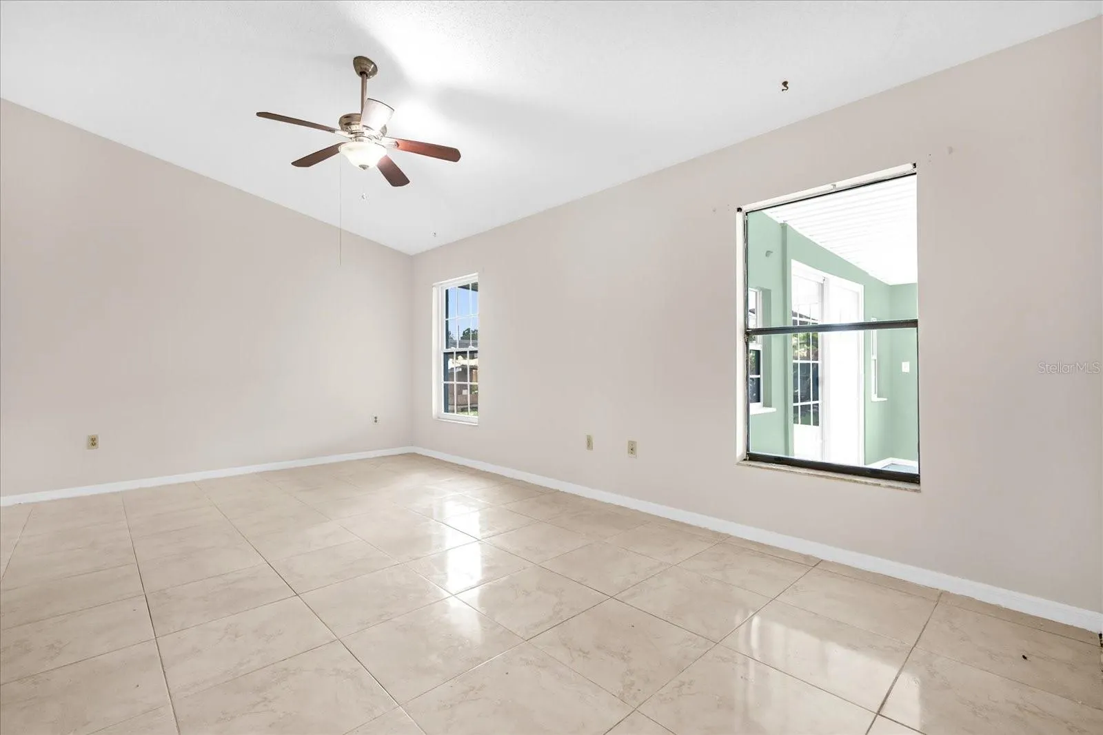 936 GILLINGHAM CT