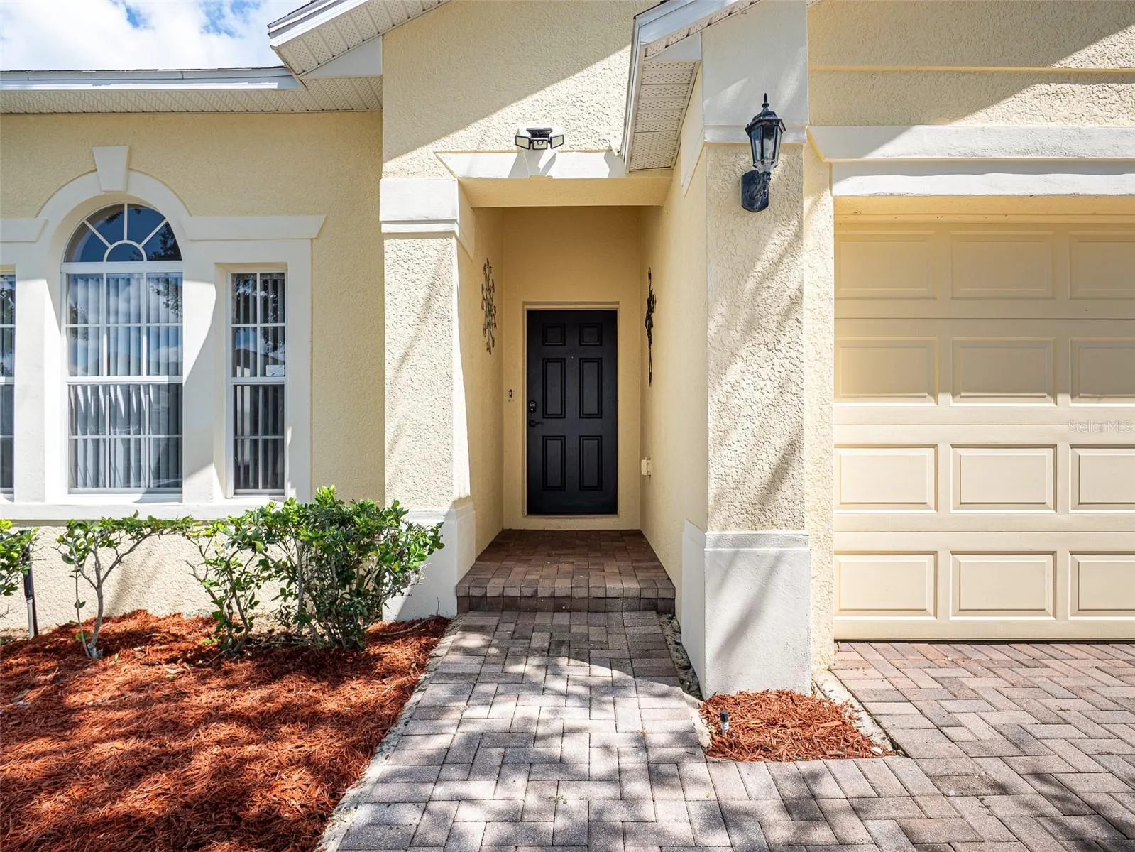 124 LANCASTER DR