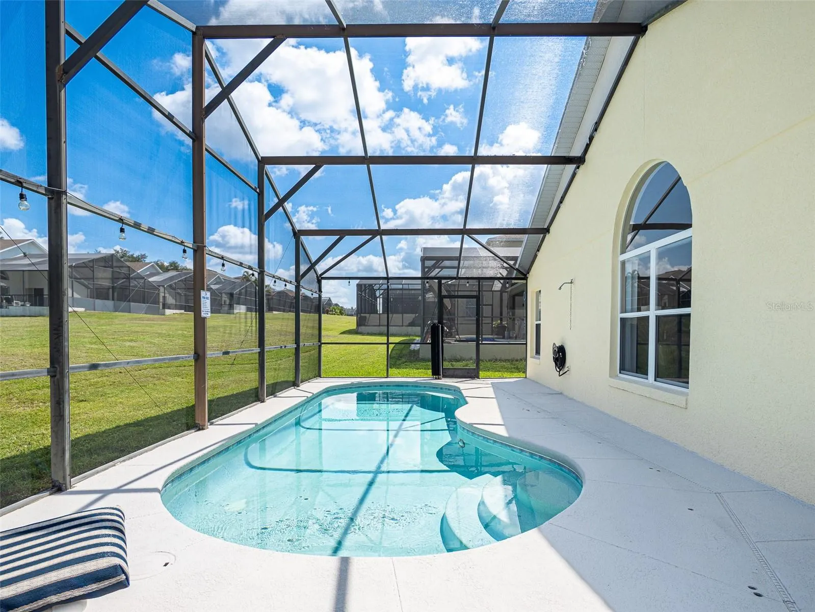 124 LANCASTER DR