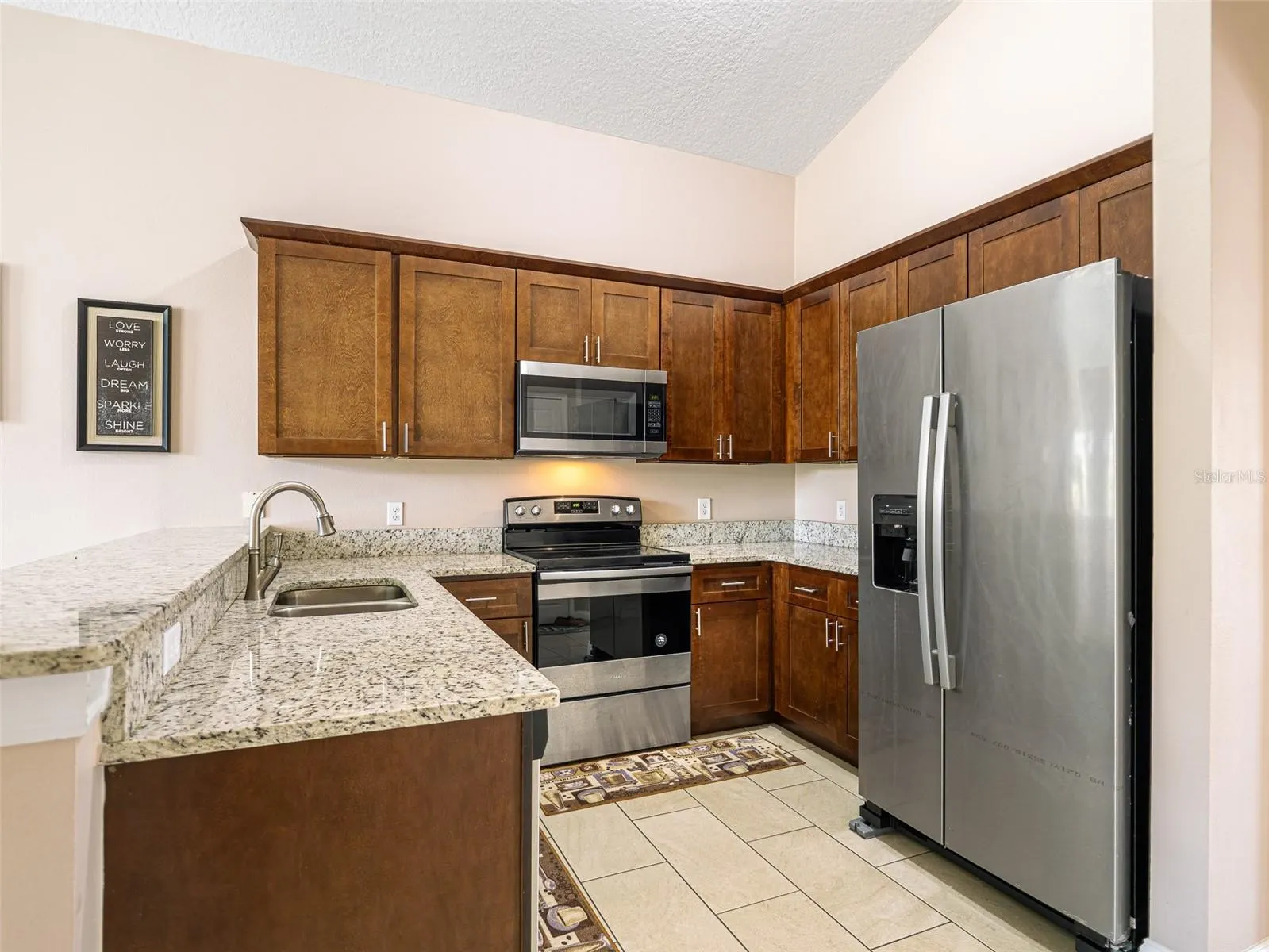 124 LANCASTER DR