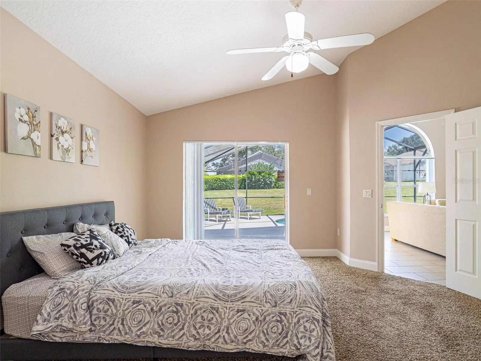 124 LANCASTER DR