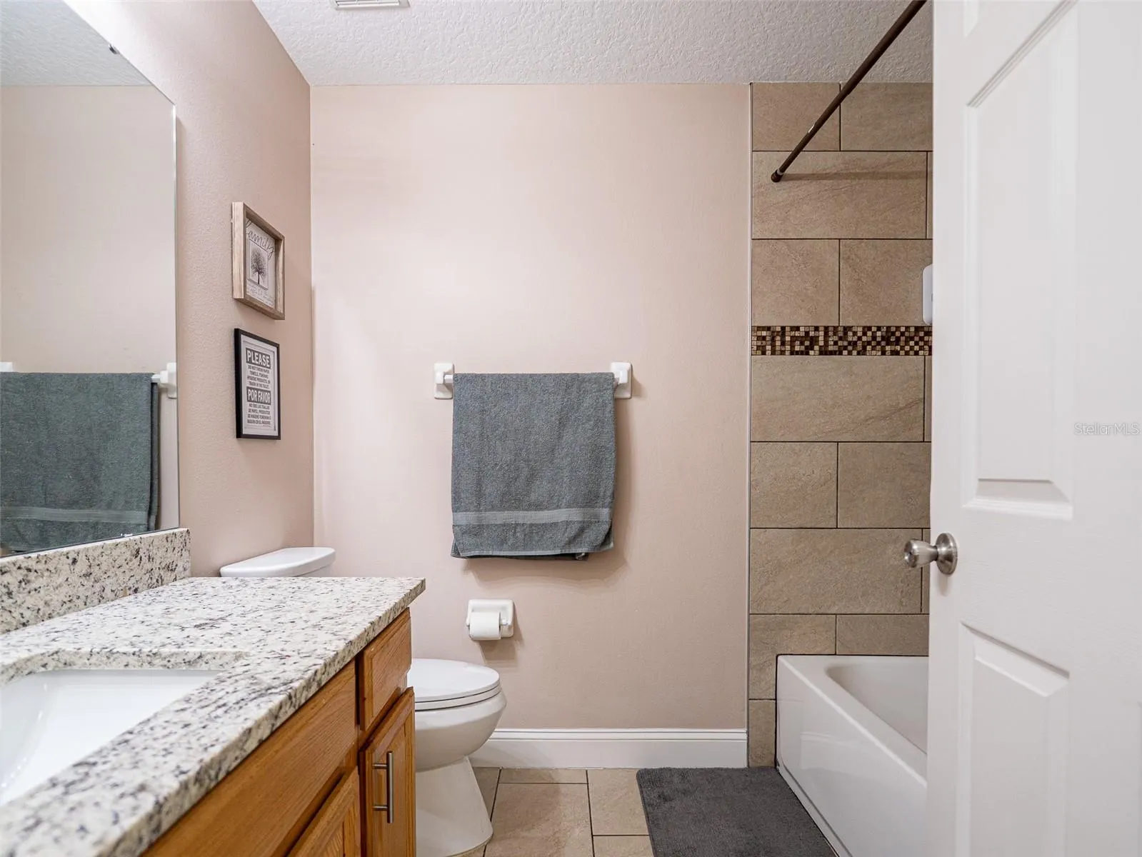 124 LANCASTER DR