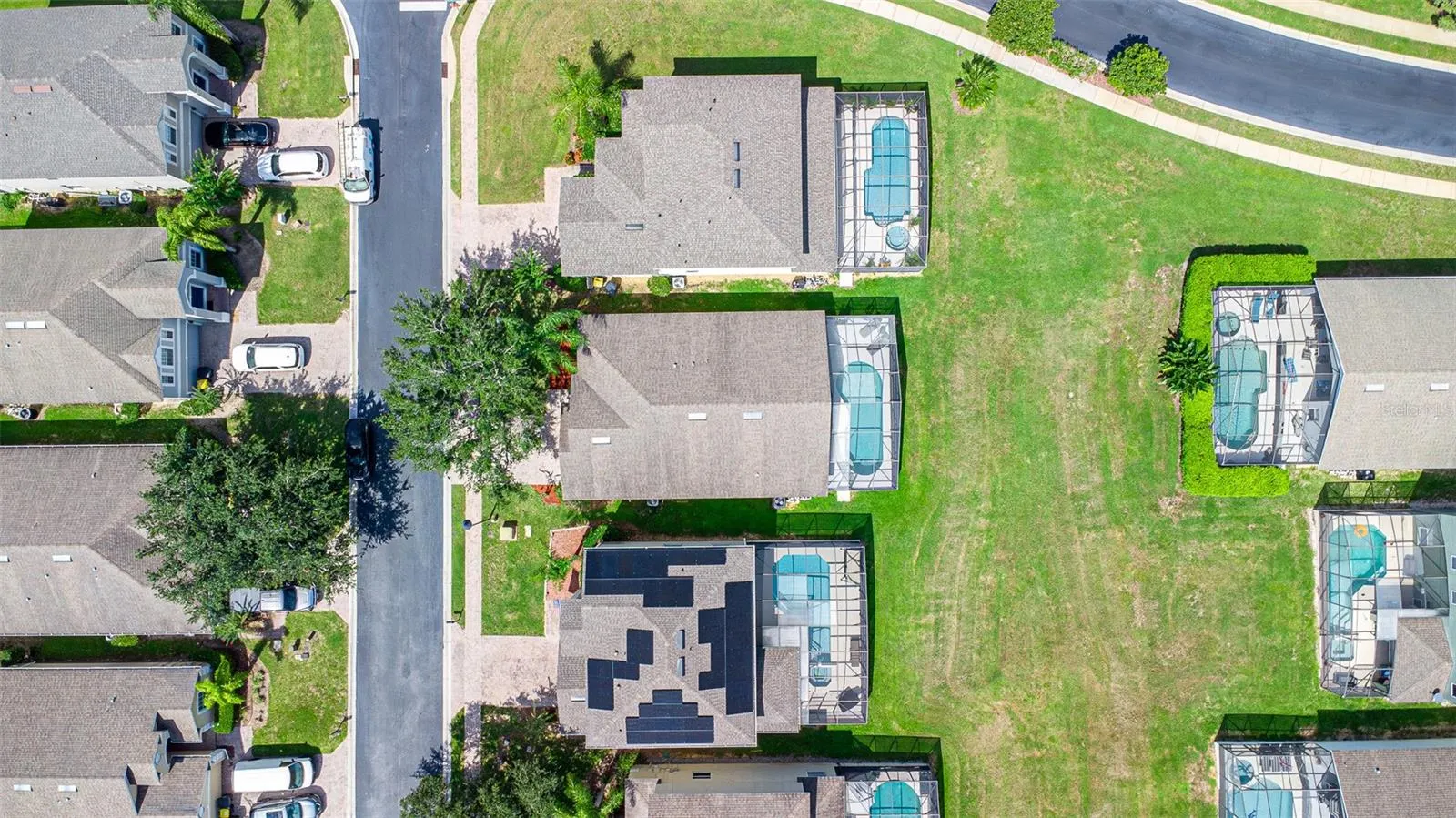 124 LANCASTER DR