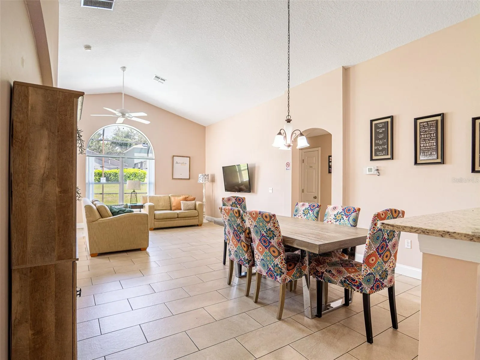 124 LANCASTER DR