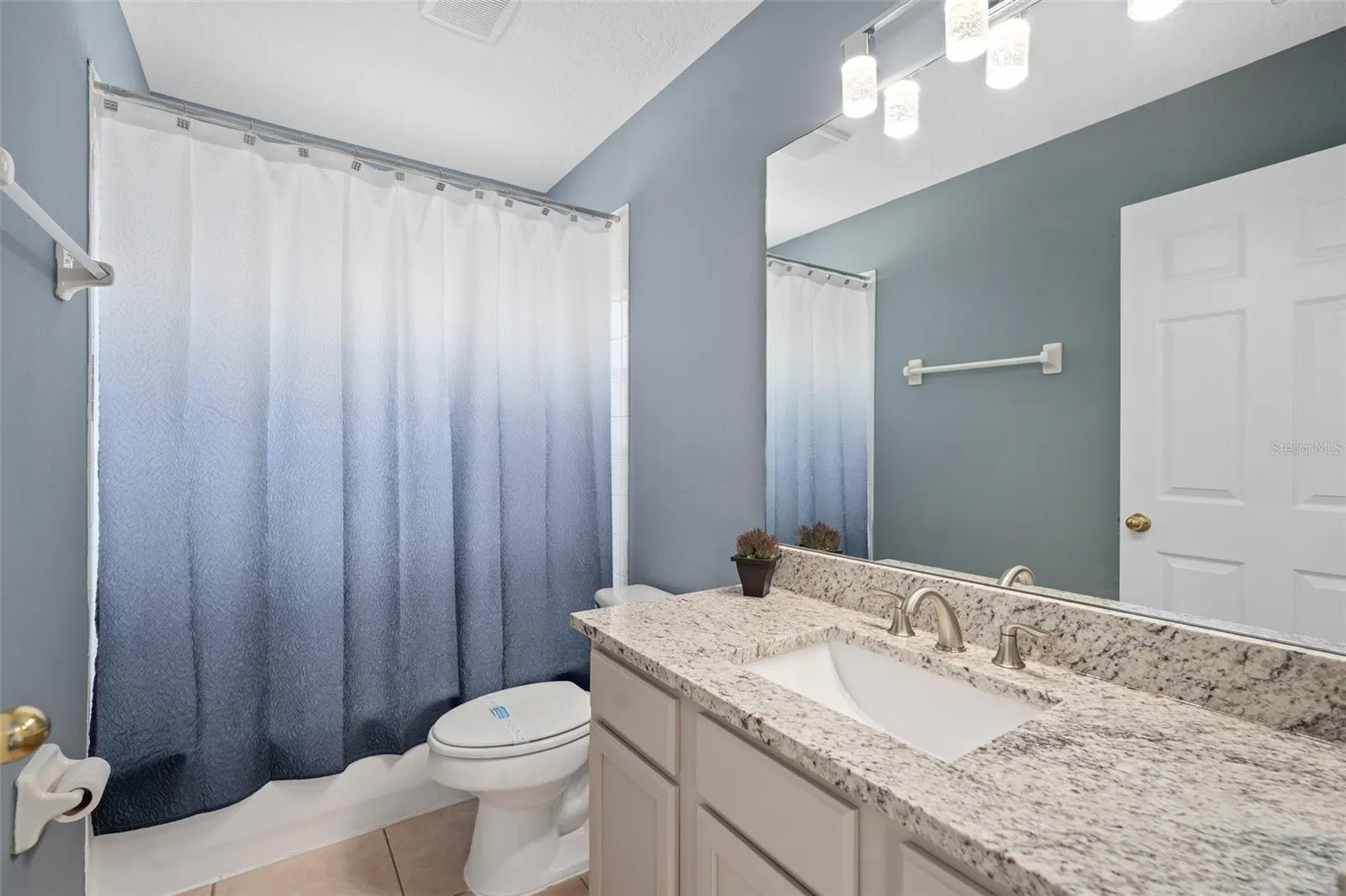 8488 OASIS KEY CV