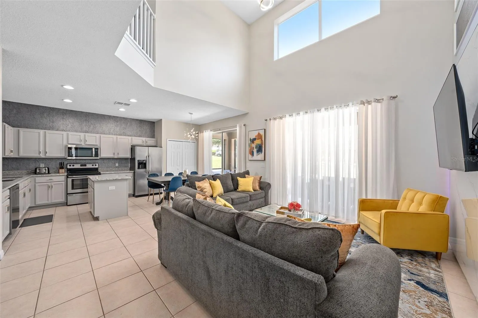 8488 OASIS KEY CV