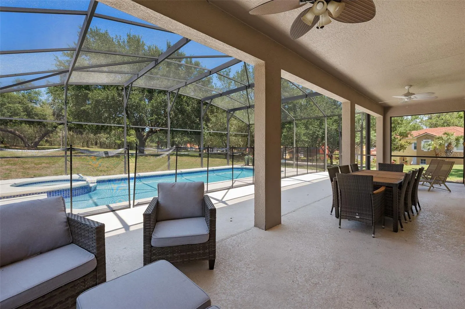 8488 OASIS KEY CV