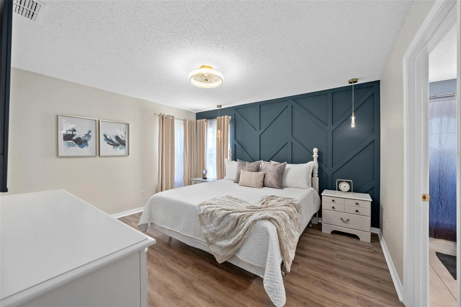 8488 OASIS KEY CV