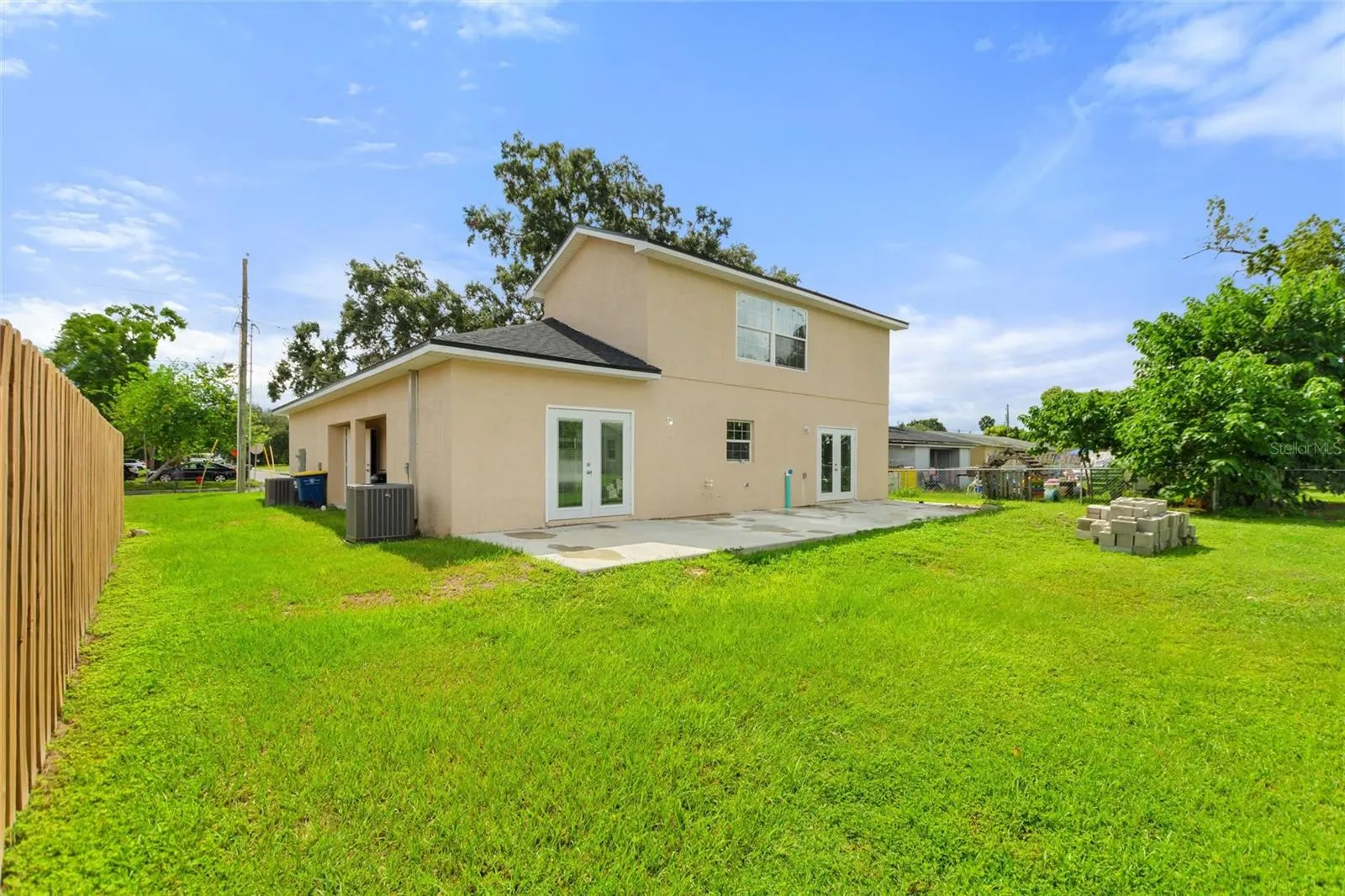 1015 CHILDS AVE