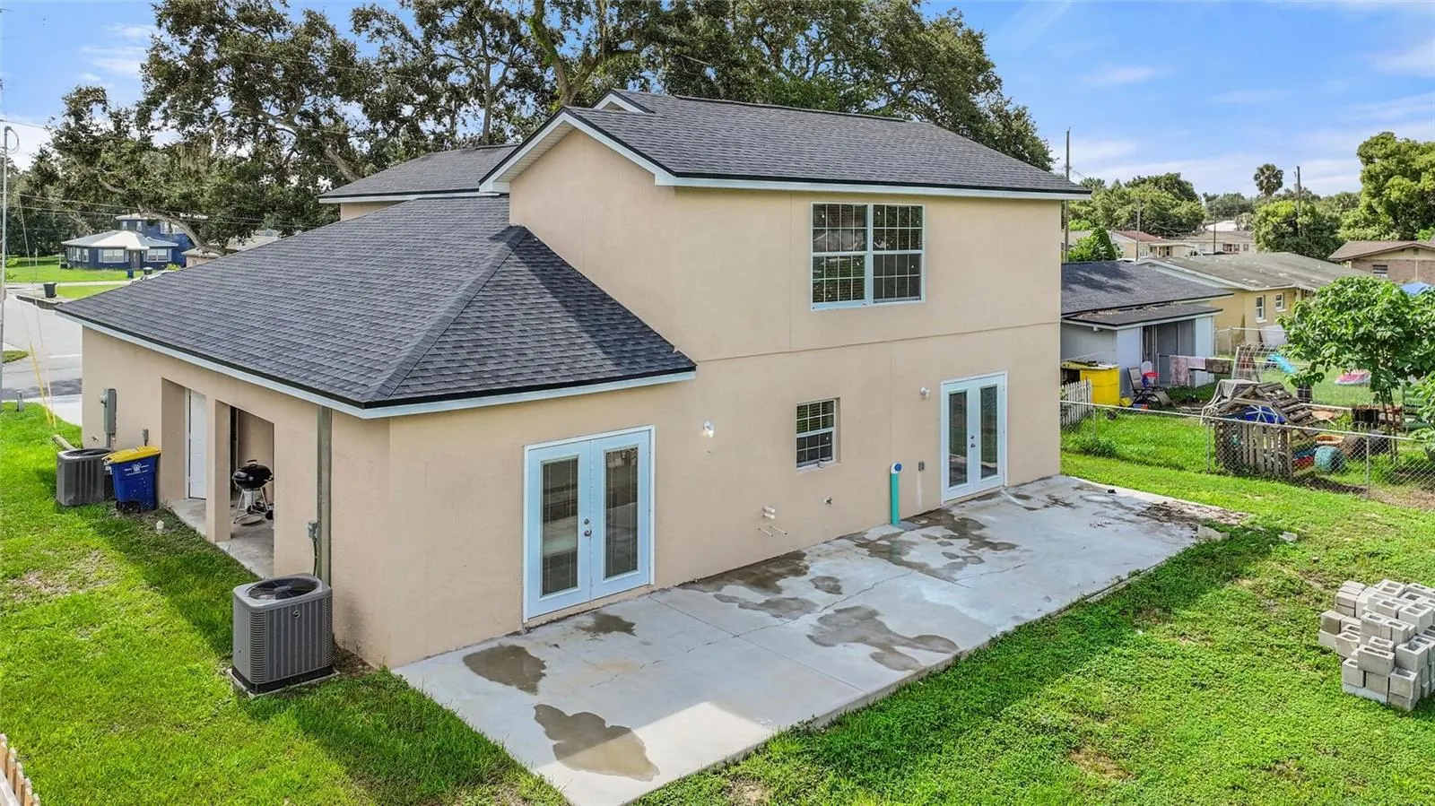 1015 CHILDS AVE