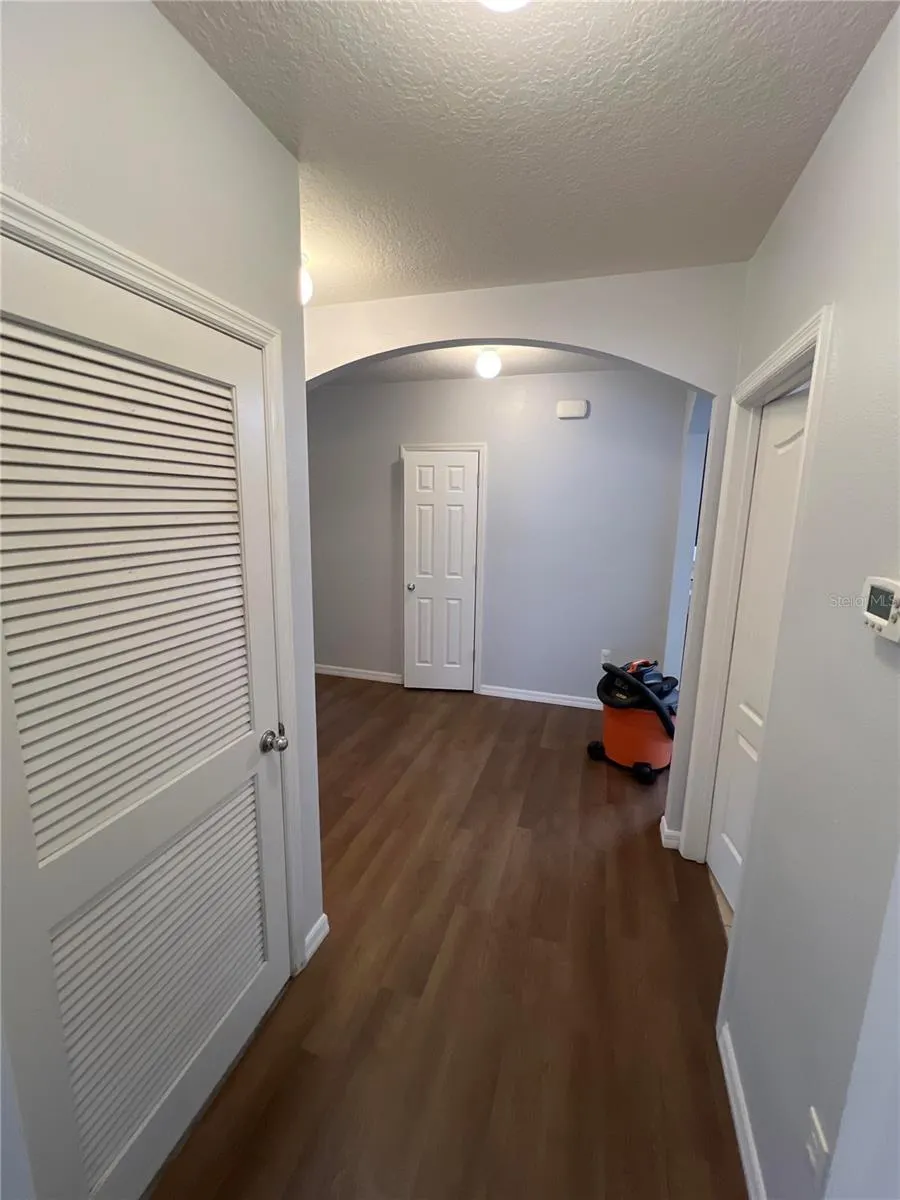 1409 WALLACE MANOR PASS