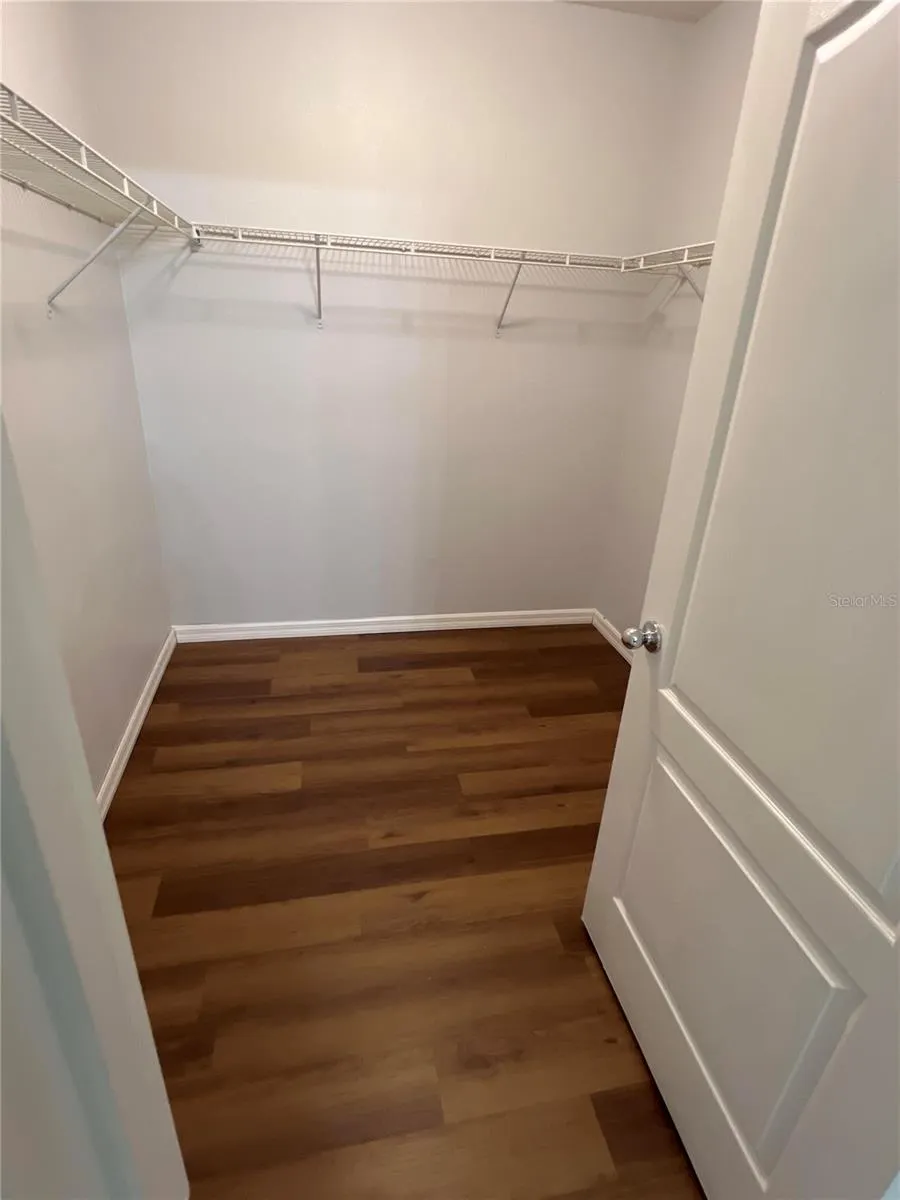 1409 WALLACE MANOR PASS