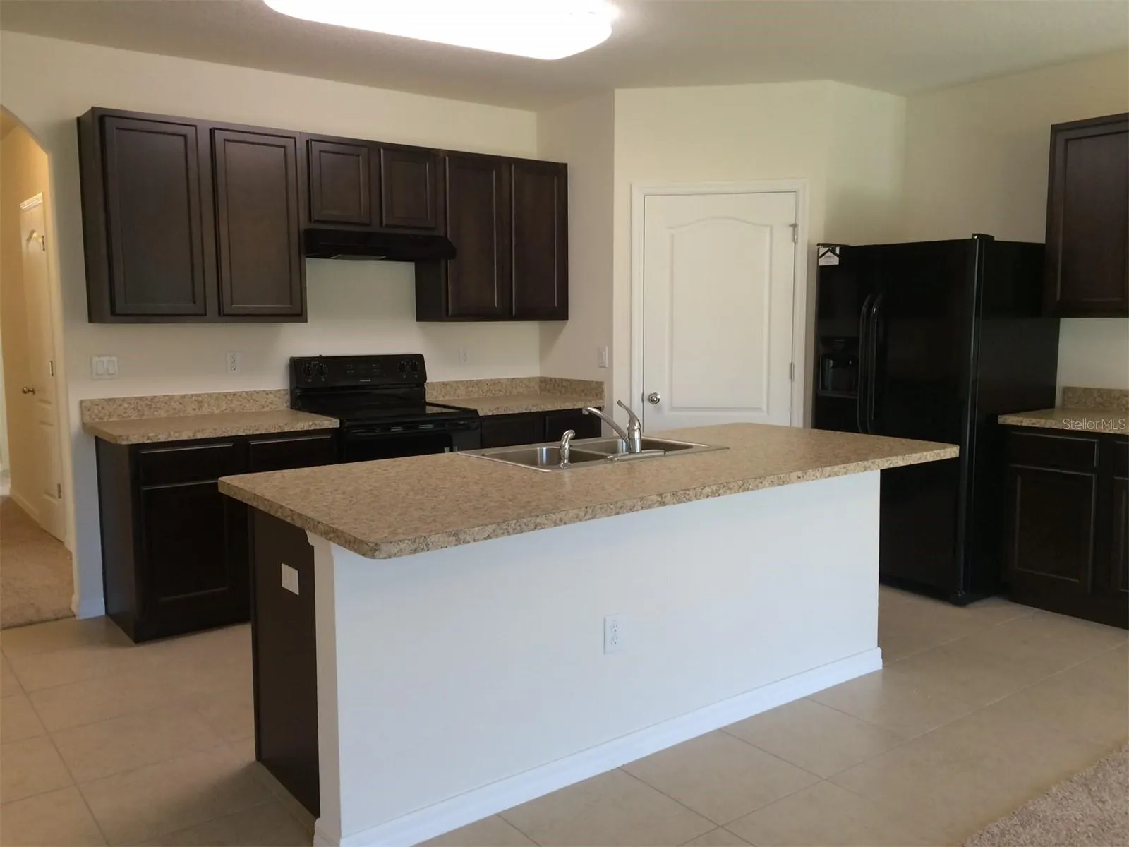1409 WALLACE MANOR PASS