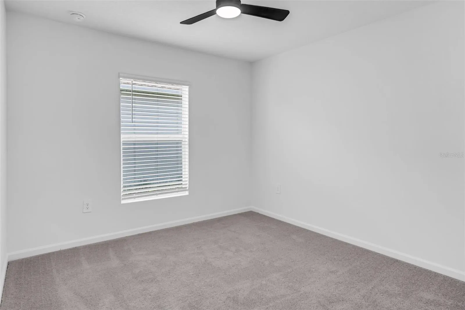 2376 MCKINLEY DR