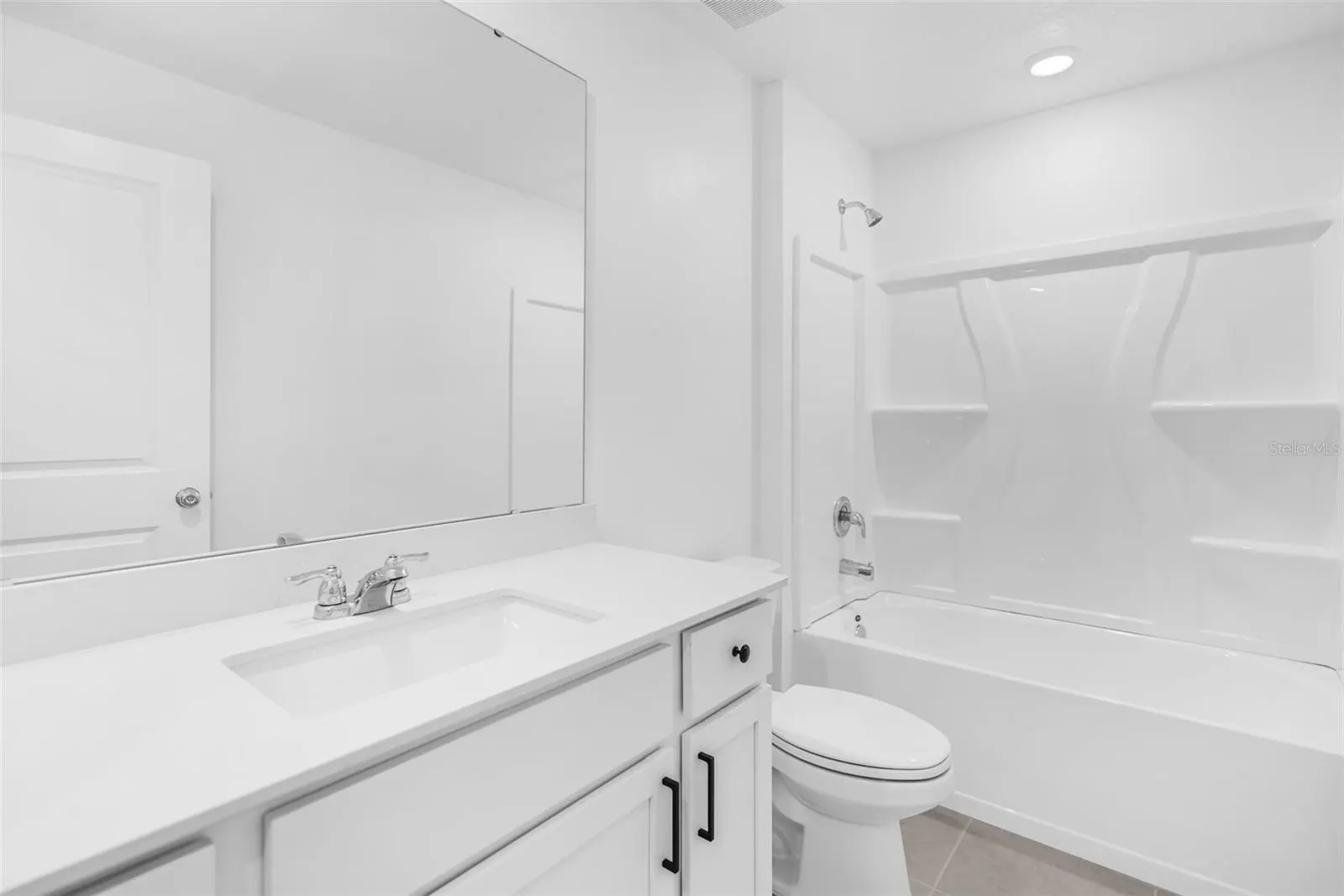 2376 MCKINLEY DR