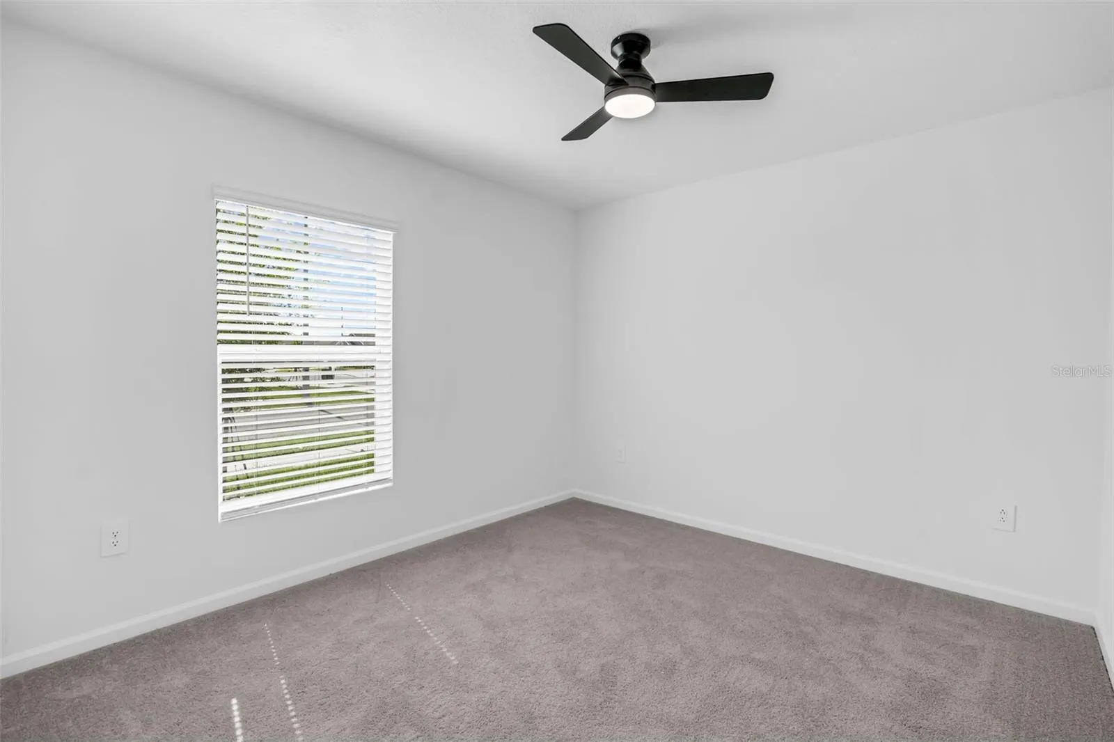 2376 MCKINLEY DR