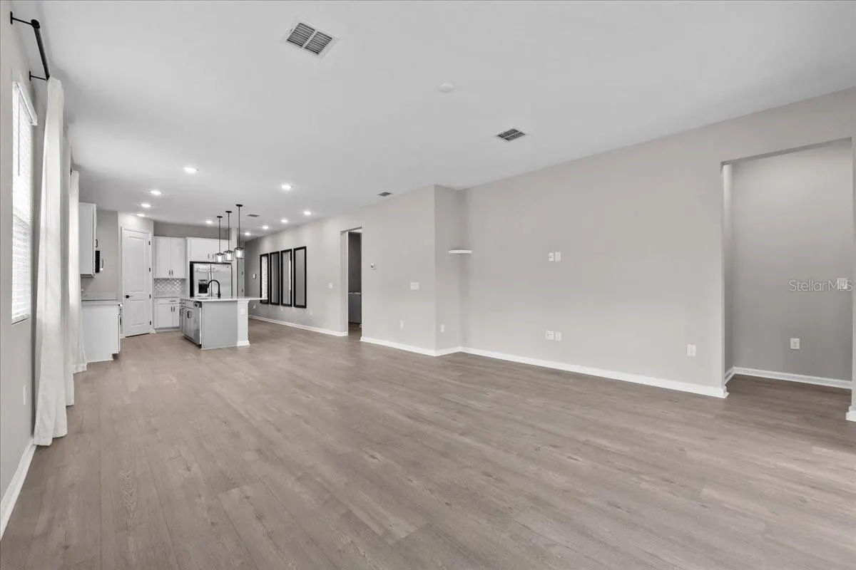 1717 HILLTOP DR