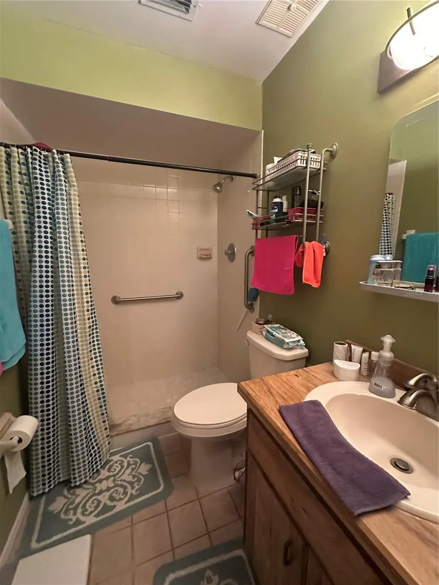 751 OAK MANOR CIR