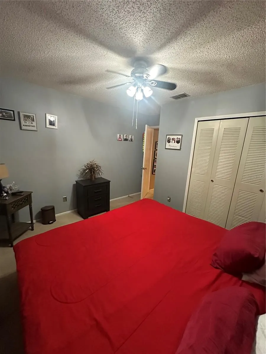751 OAK MANOR CIR