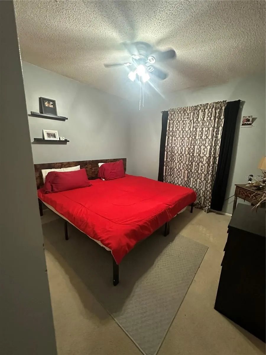 751 OAK MANOR CIR