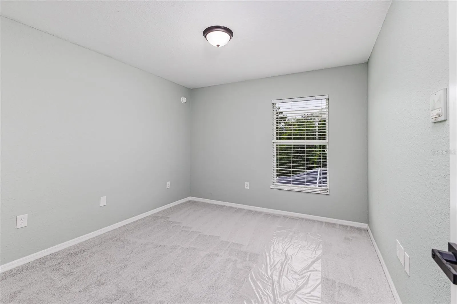 818 SUMMER GLEN DR