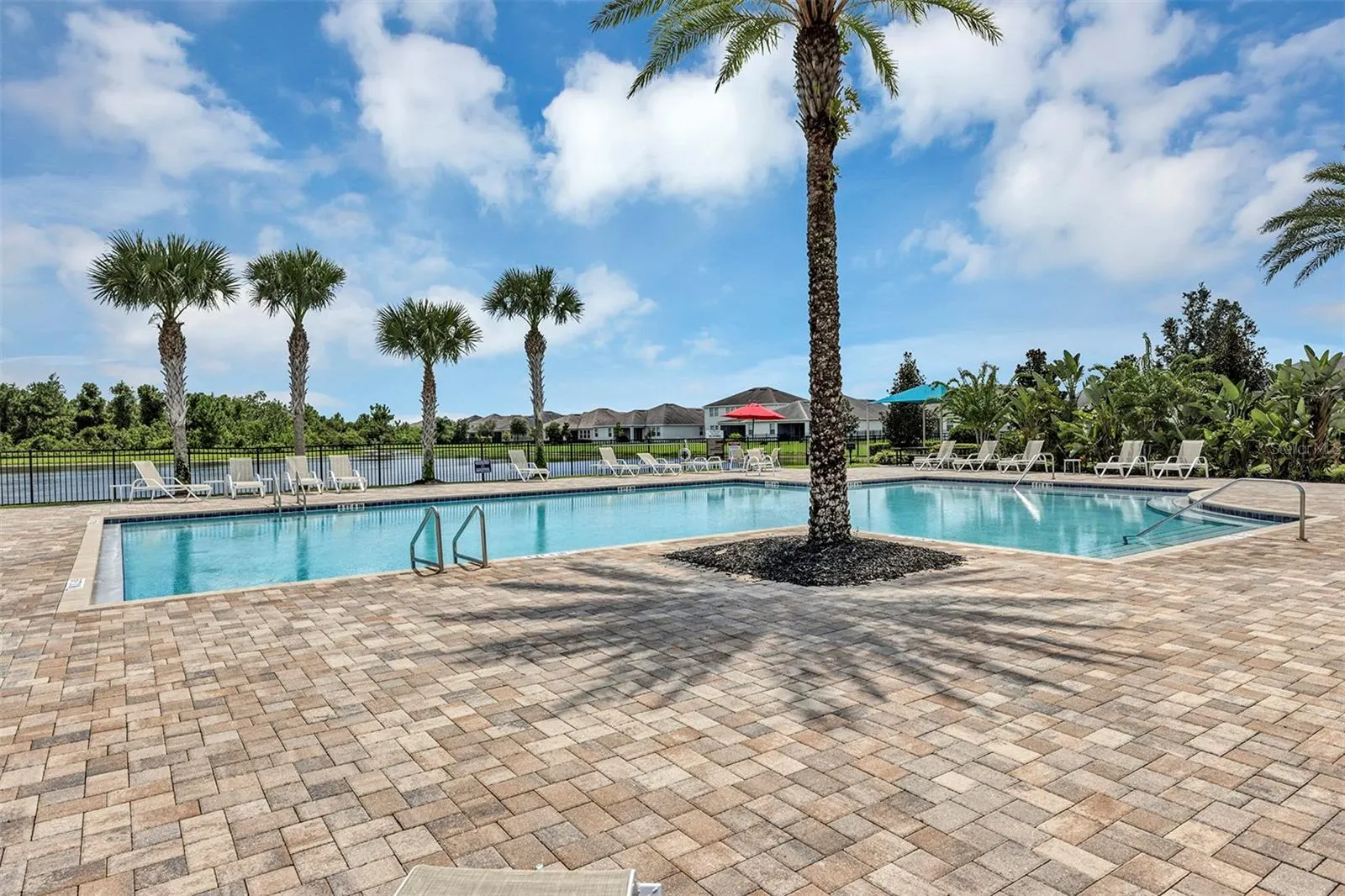 10193 LOVEGRASS LN