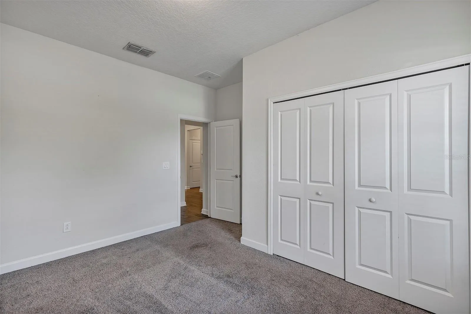 10193 LOVEGRASS LN