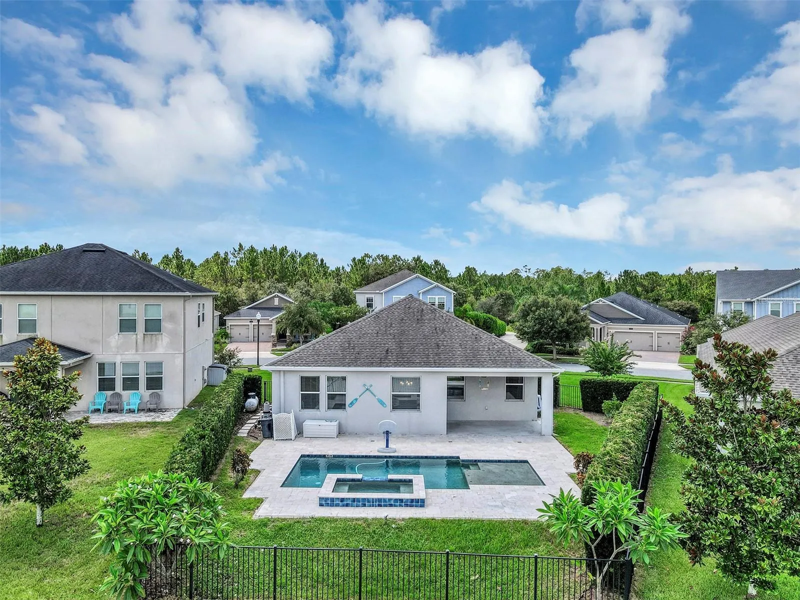 10193 LOVEGRASS LN