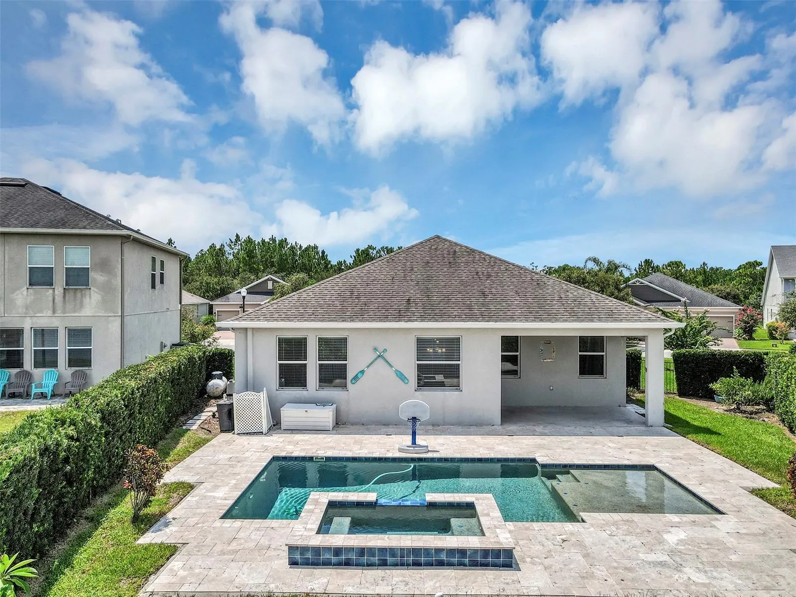 10193 LOVEGRASS LN