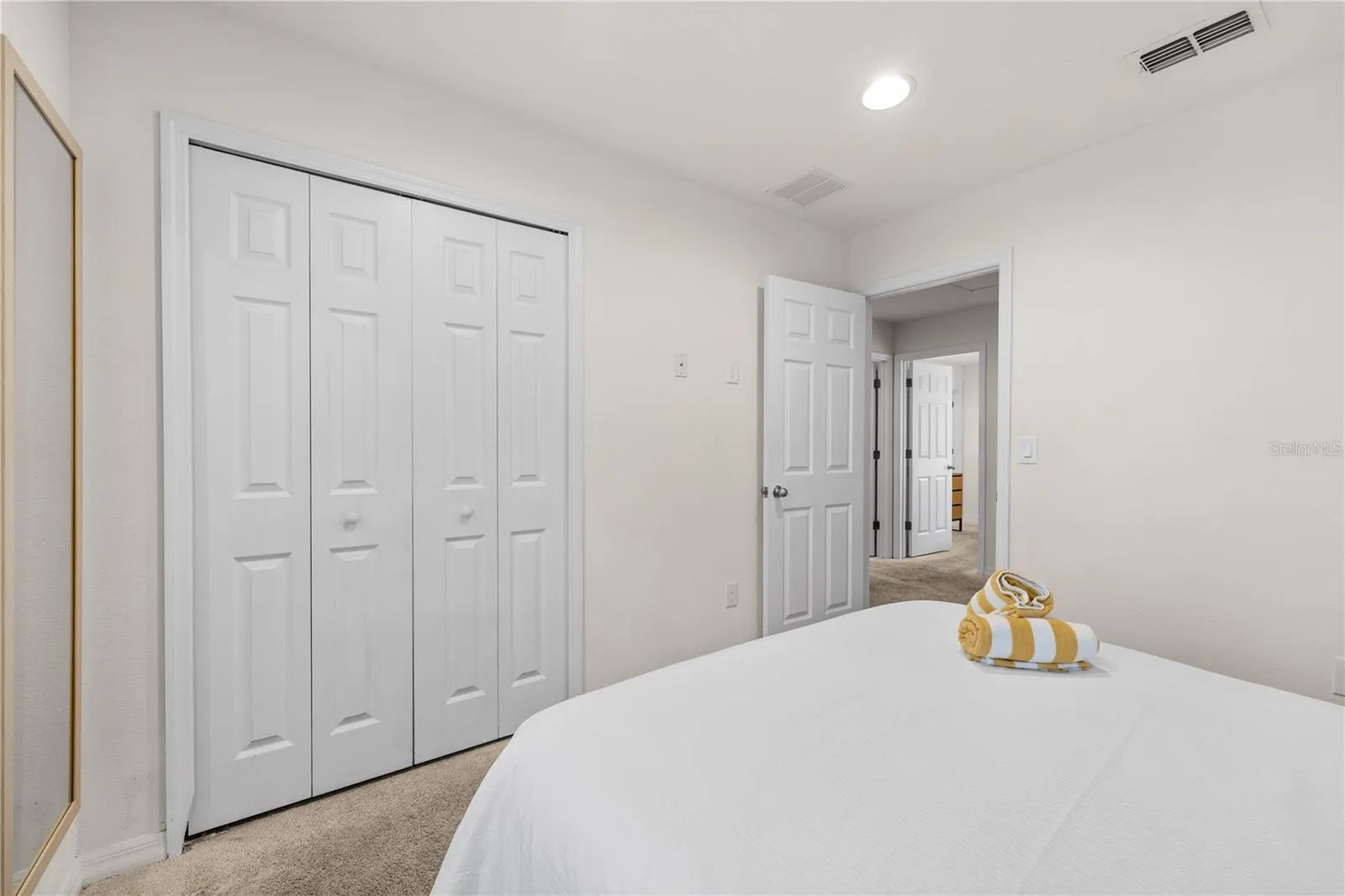 3047 WHITE ORCHID RD