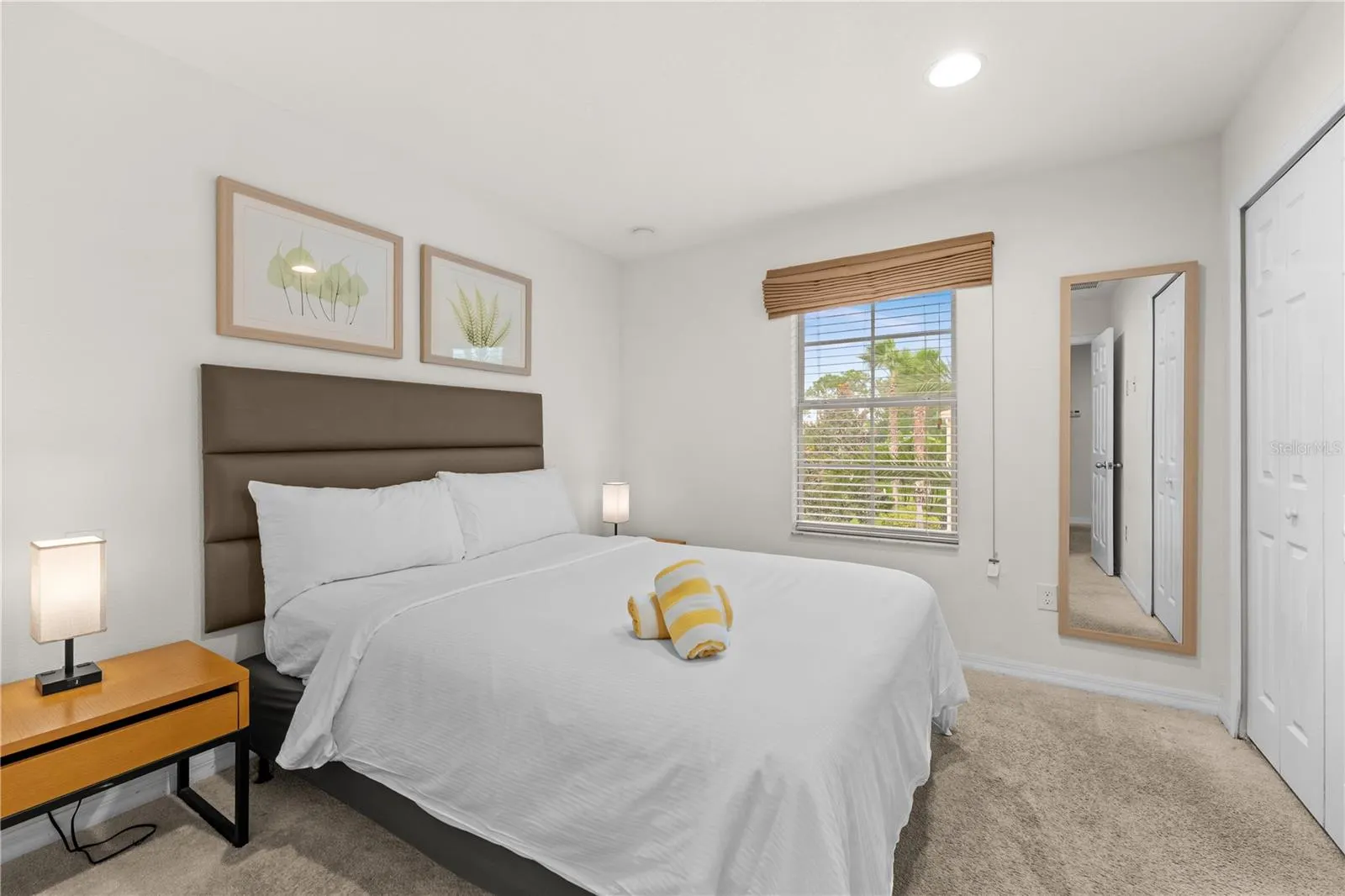 3047 WHITE ORCHID RD