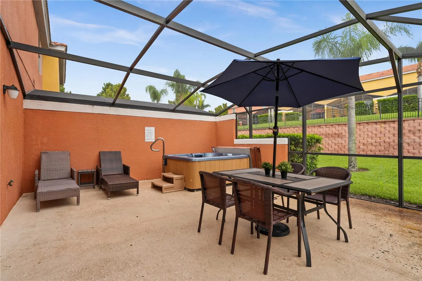 3047 WHITE ORCHID RD