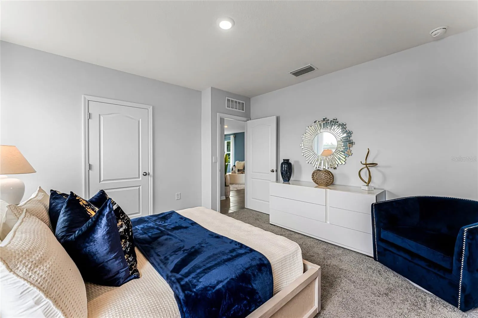 2912 HOUSE FINCH RD