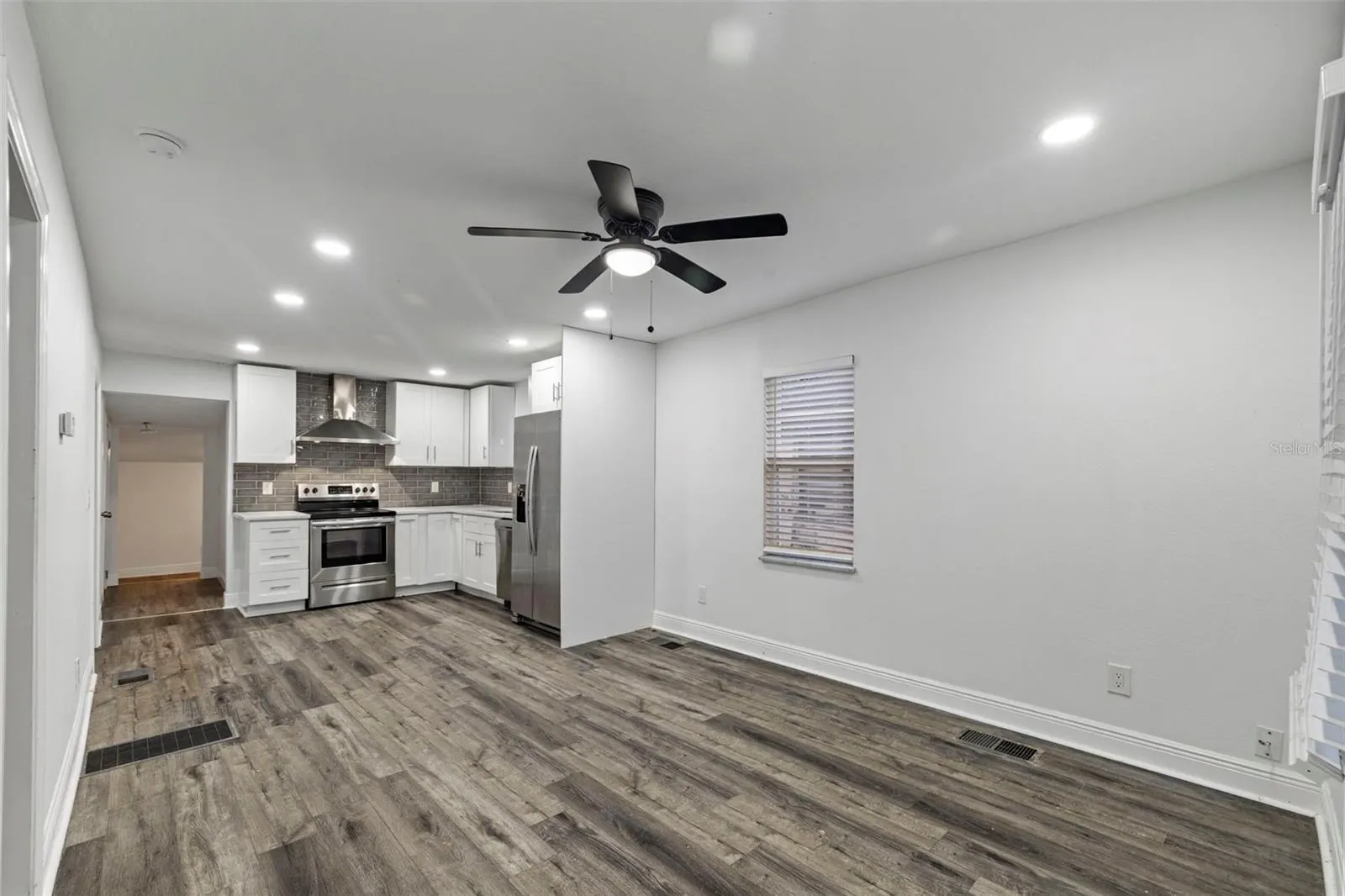 502 E CLUSTER AVE