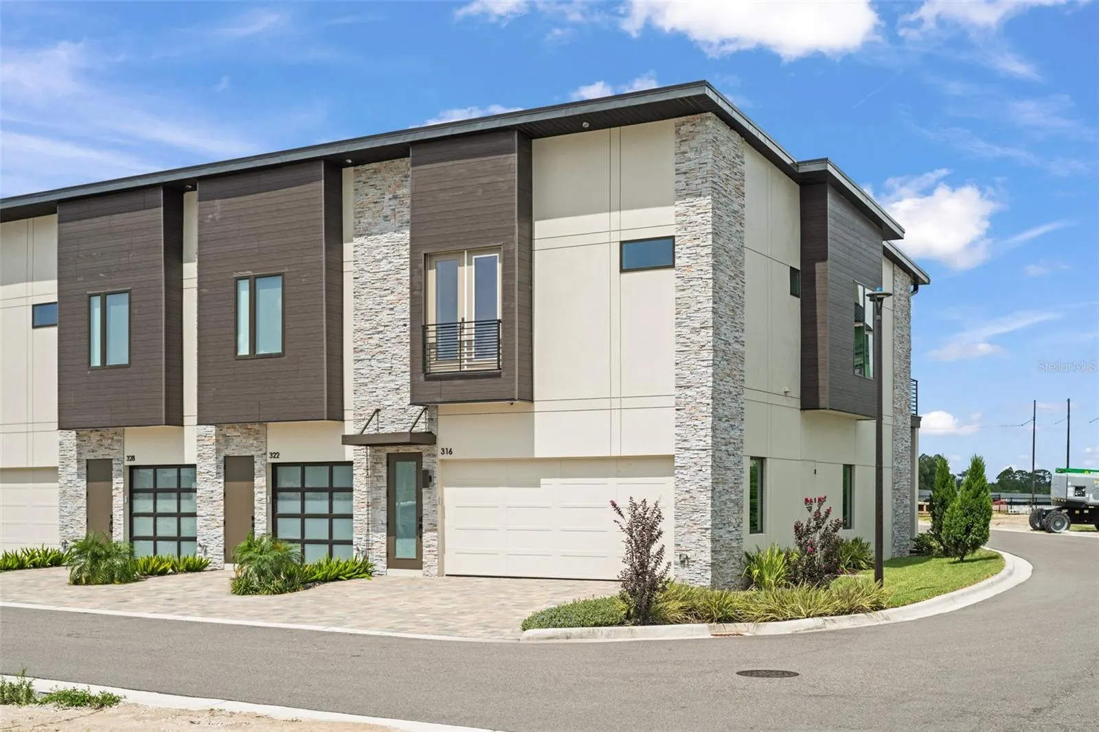 316 CHICANE CIR #11, #11