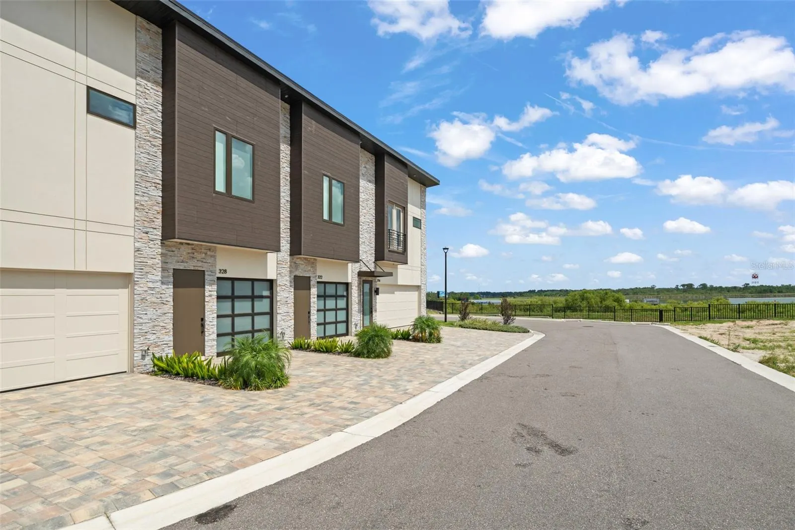 316 CHICANE CIR #11, #11