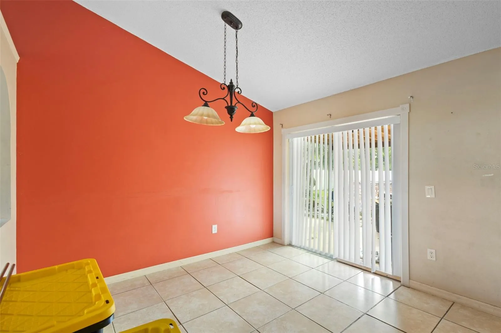 1319 DUNBARTON CT
