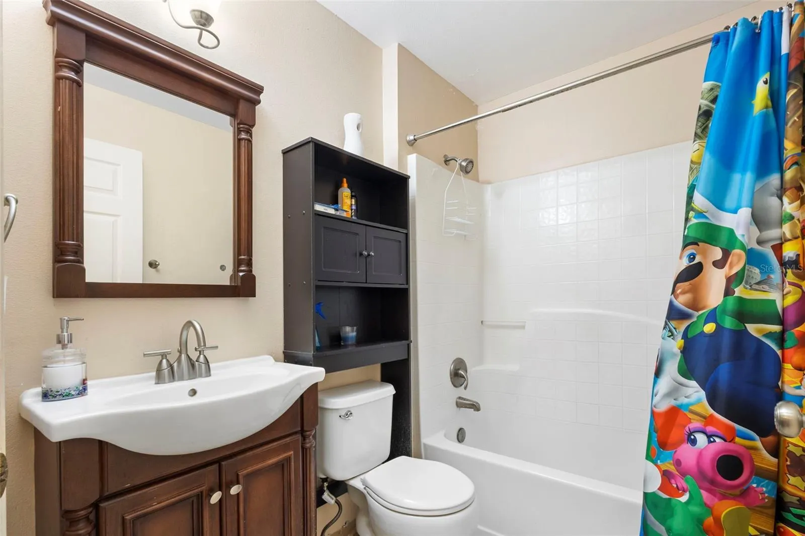 1319 DUNBARTON CT