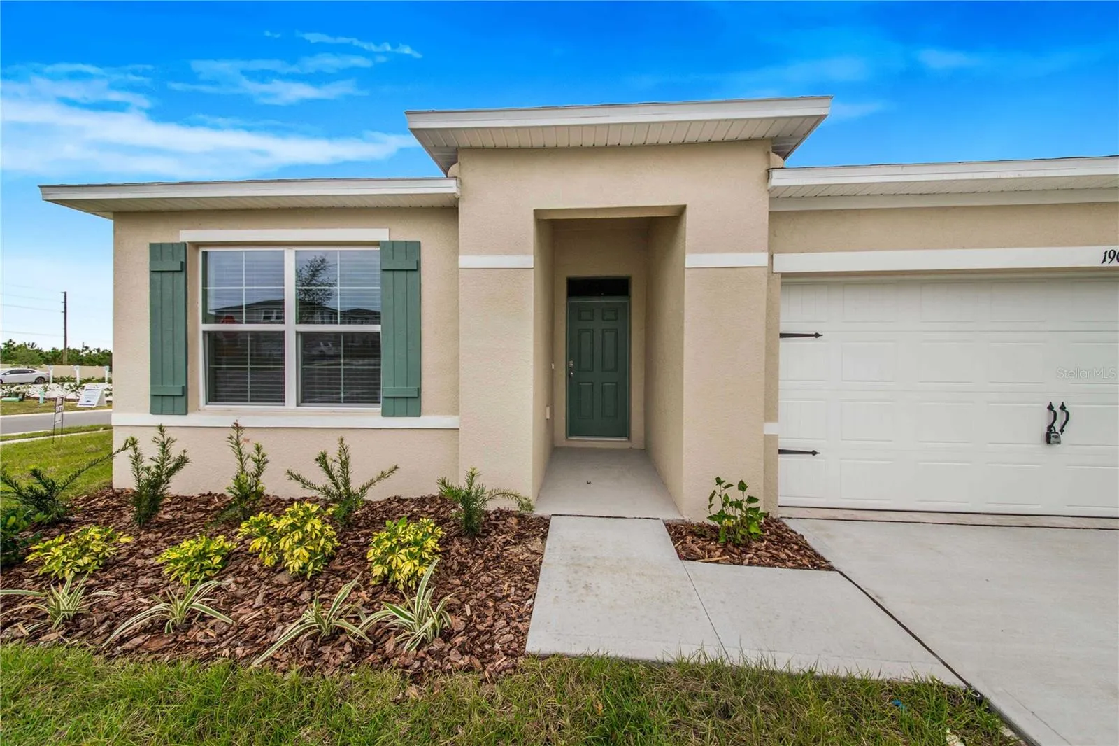 1909 CHICKASAW BLVD