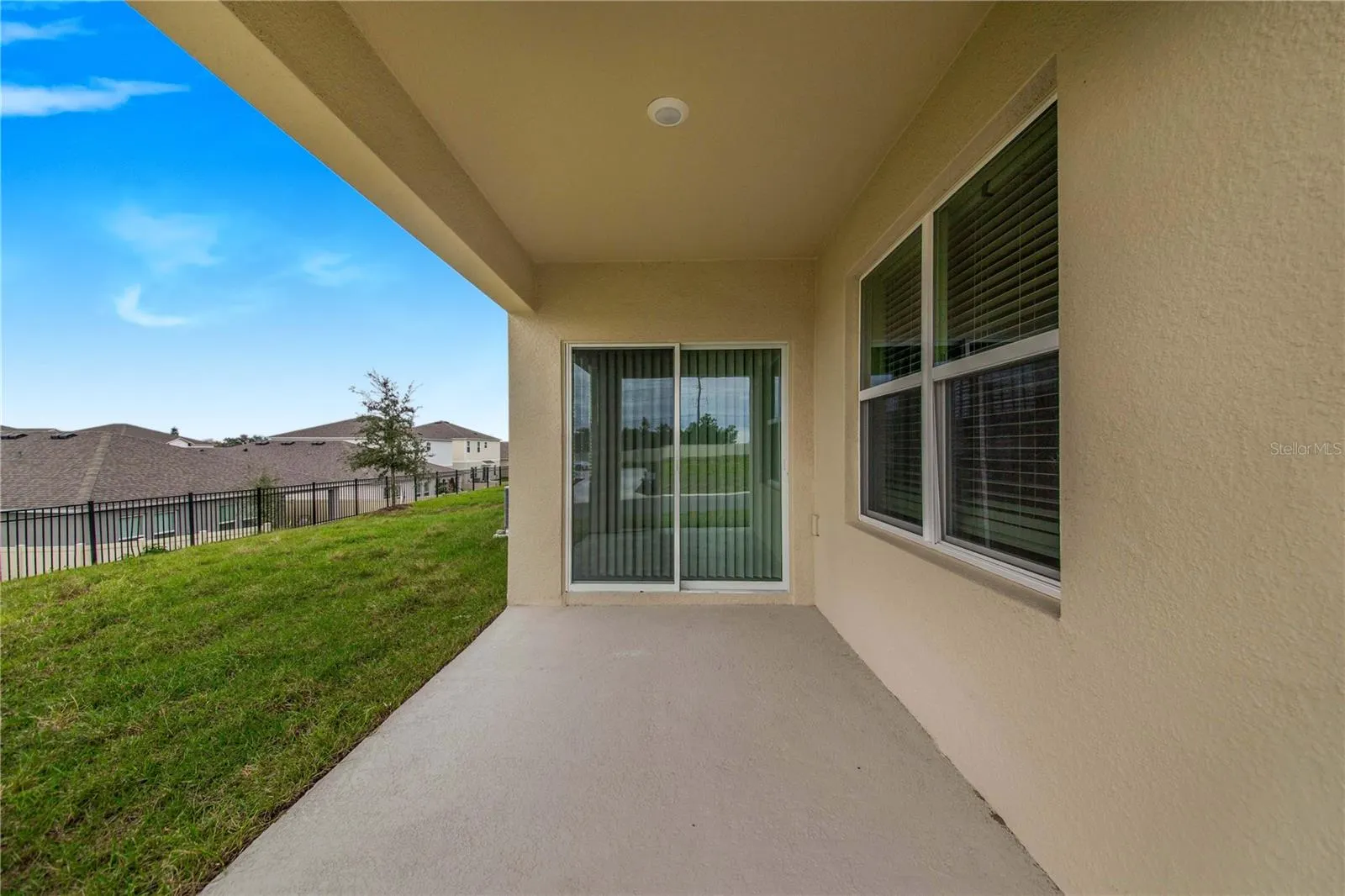 1909 CHICKASAW BLVD