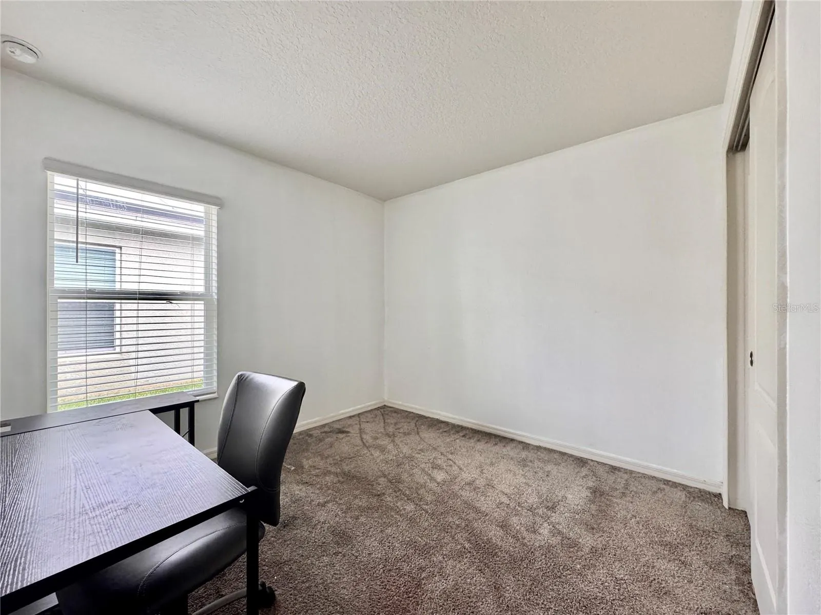 1141 AUGUSTUS DR