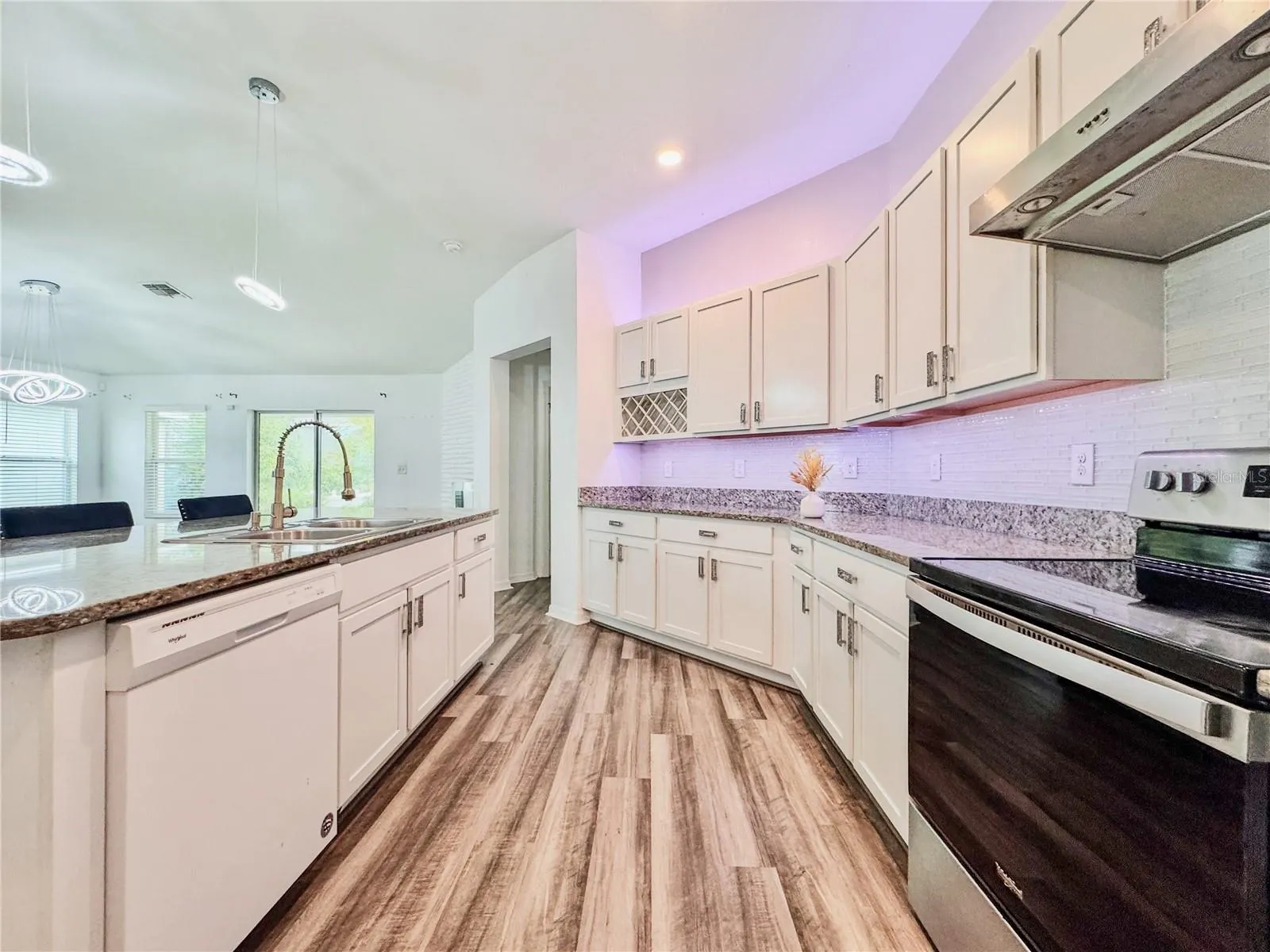1141 AUGUSTUS DR