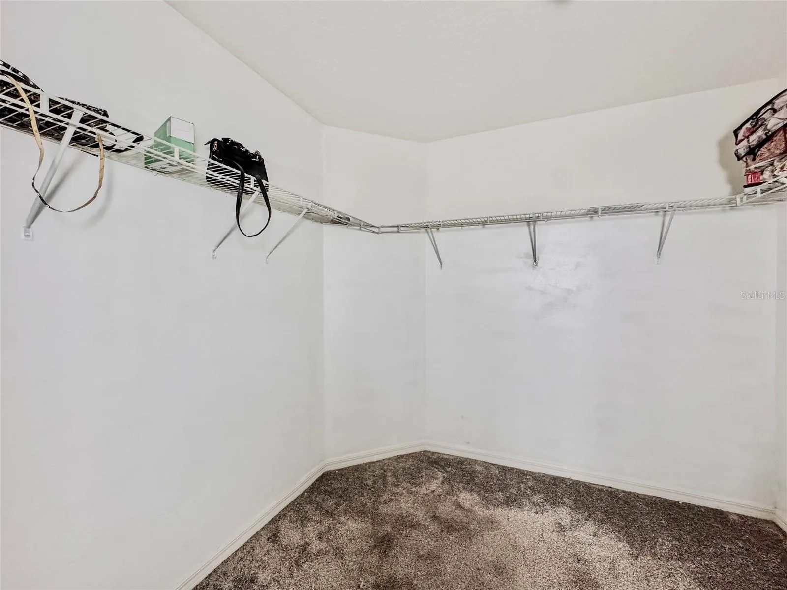 1141 AUGUSTUS DR
