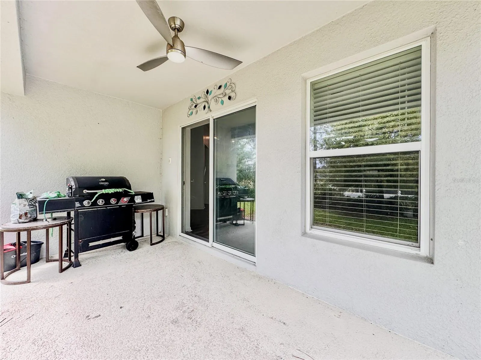 1141 AUGUSTUS DR