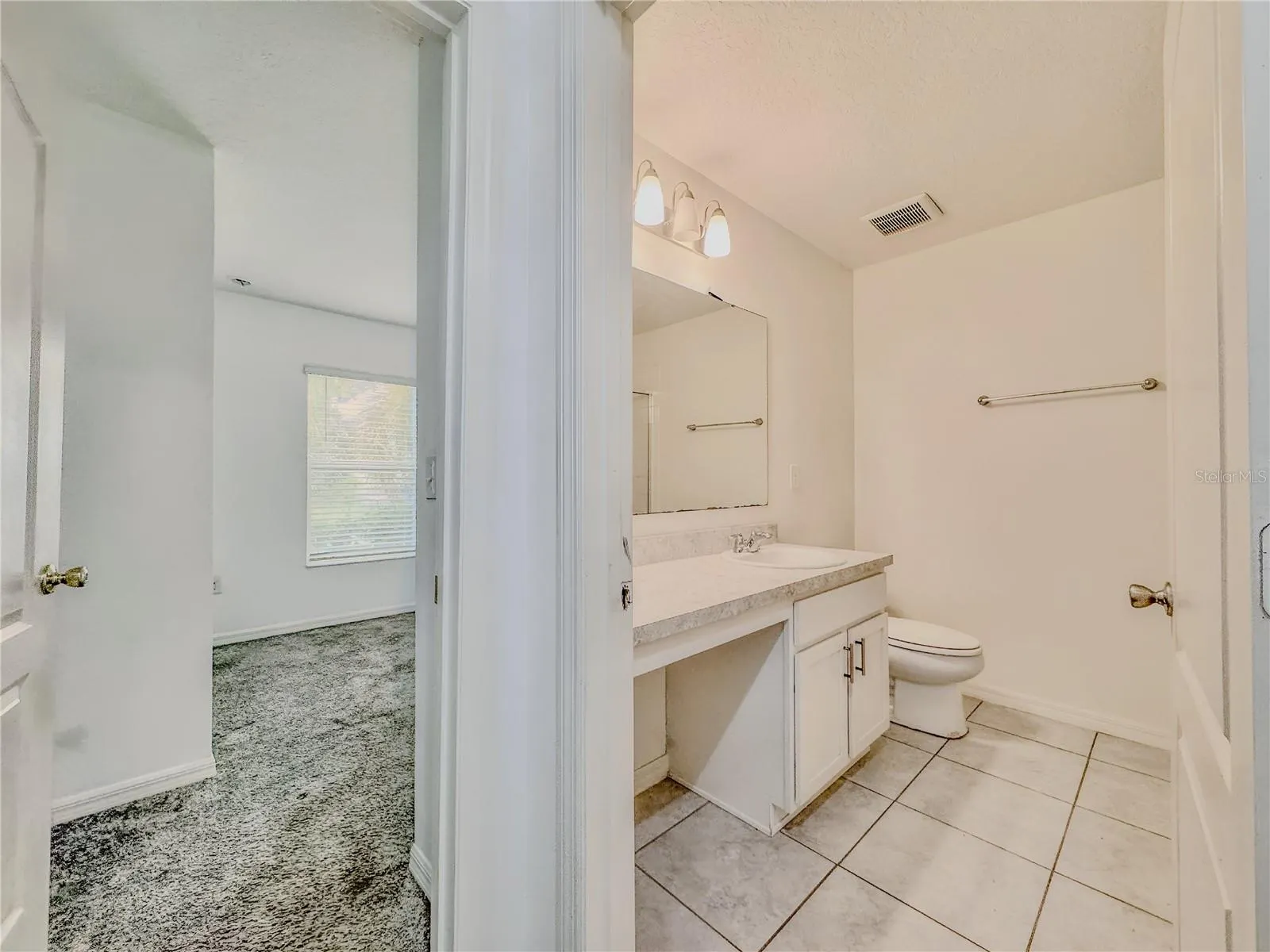 1141 AUGUSTUS DR